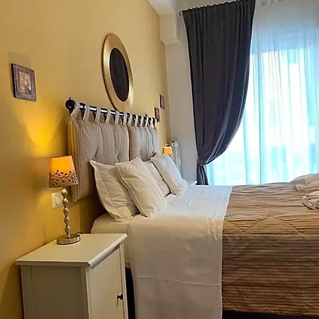 بيسايد ذا فاتيكان