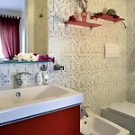 Beside The Vatican Bed & Breakfast 4*