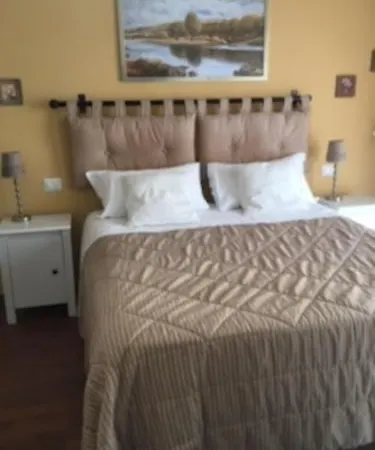 Beside The Vatican רומא